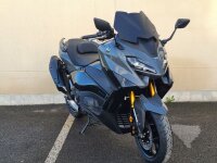 WNDSHLD RACE TMAX560 BKMT